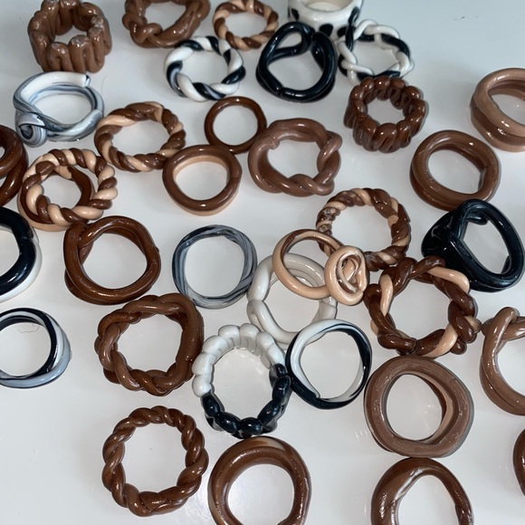 Chunky clay rings - neutral set of 5 - Picture 10 of 10
